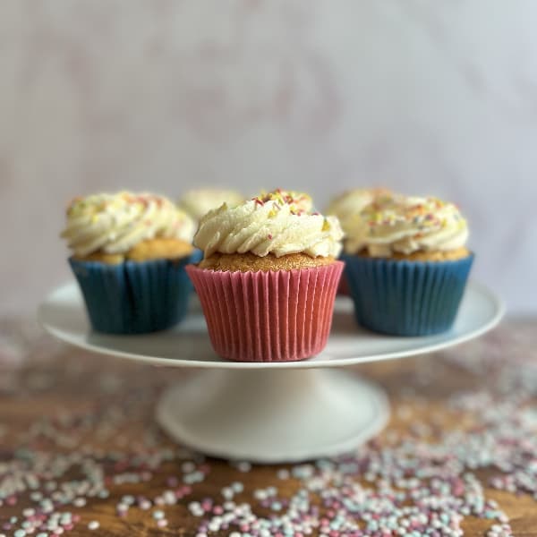 Vanilla Buttercream Cupcakes