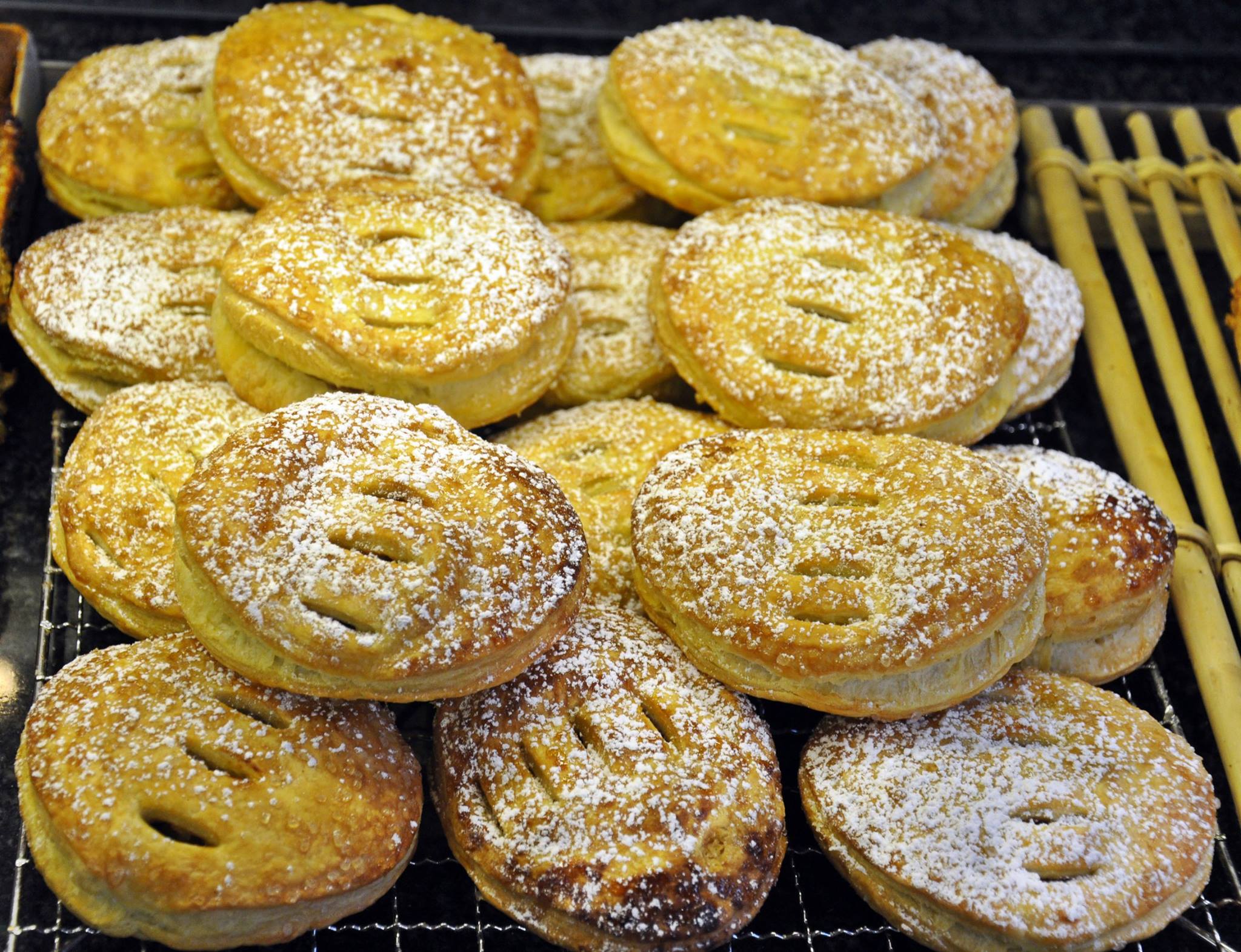 Crispy Fresh Baked Puff Pastry mince pies