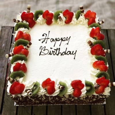 Strawberry-Gateaux-Square Fresh Cream Stawberry Sponge