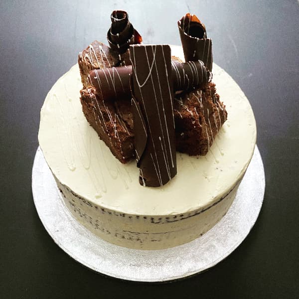 Brownie & Choc cigars Chocolate Cigar Cake