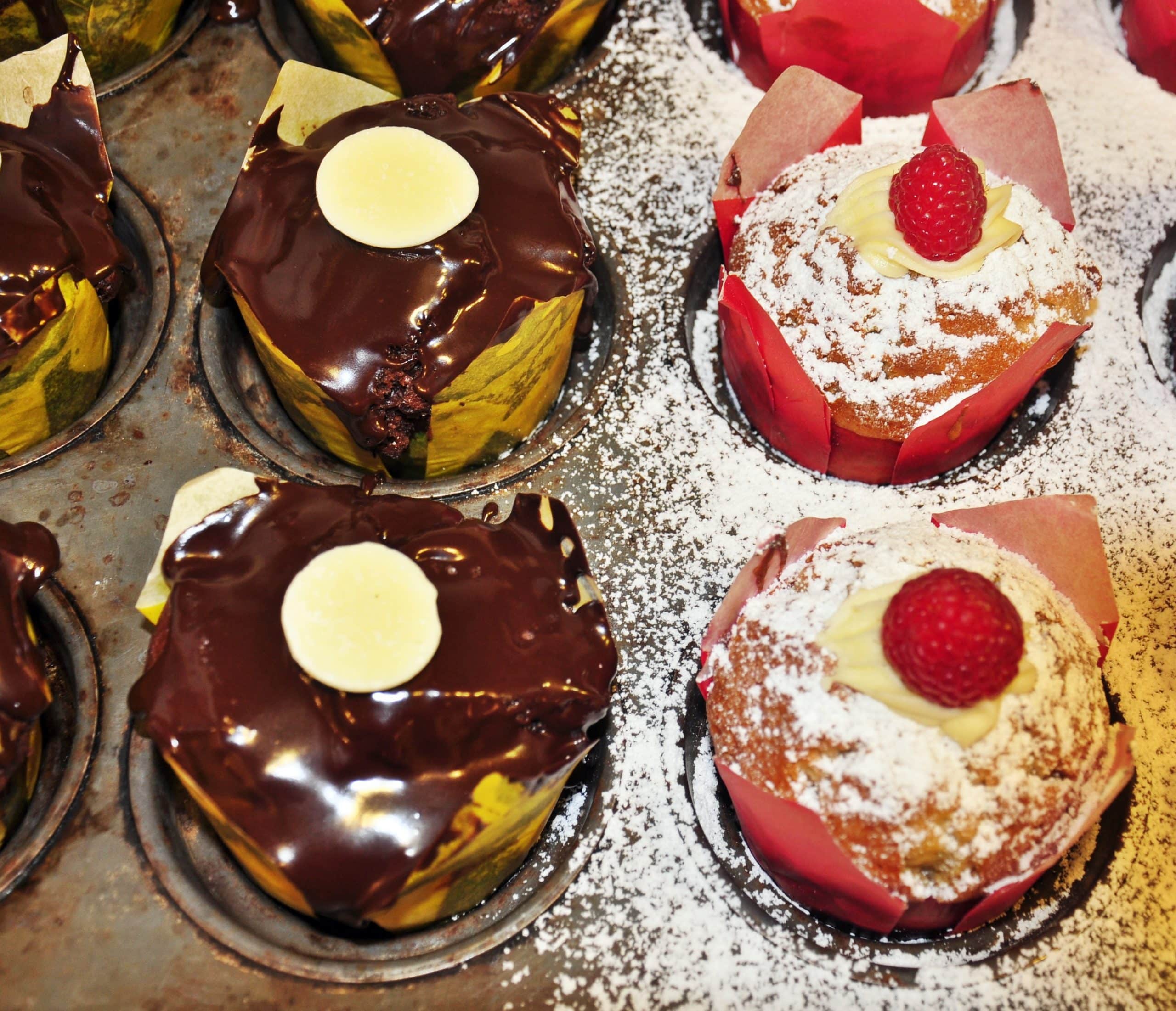 chocraspmuffin Chocolate and Raspberry muffins